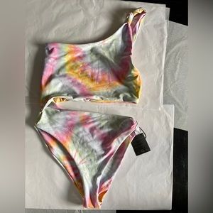 NWT Skatie Nicole One Piece in Woodstock - size M